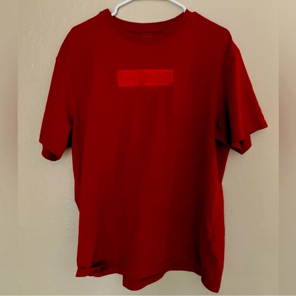 Guess Bundle - Picture 2 of 8